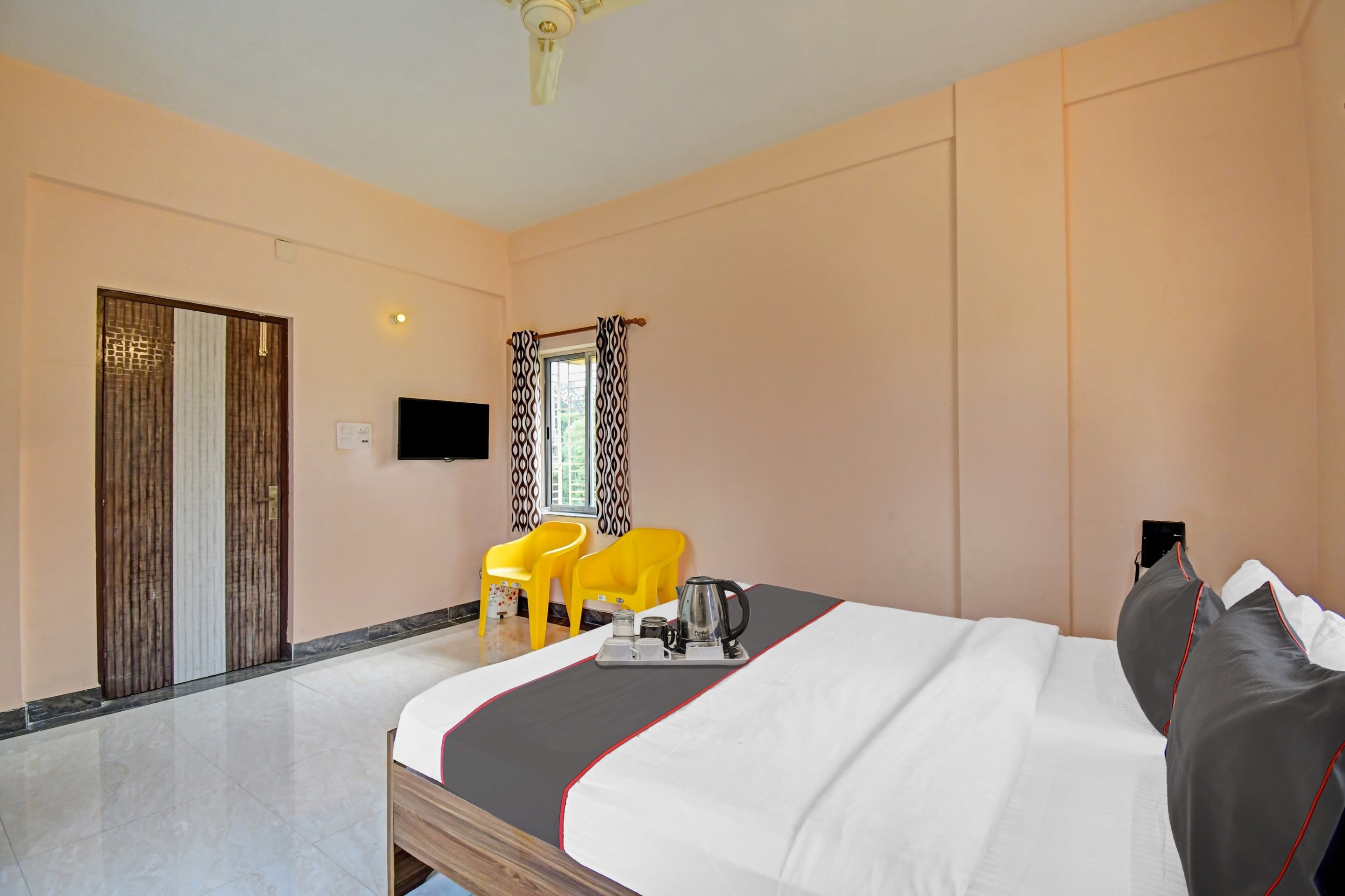Hotel O Arham Villa - Tap to explore photos
