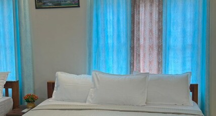 Moonlight Residency Room Type - STANERD ROOM NON AC