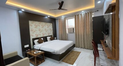Hotel Tara Tower Room Type - PREMIUM SUITE  ROOM