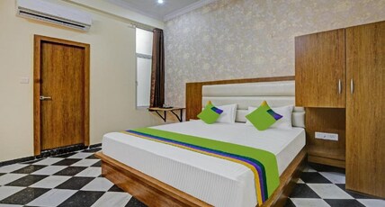 Vishvam Residency Room Type - Super Deluxe