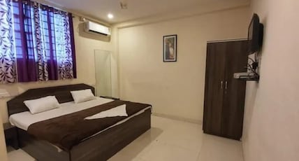 FabHotel Blue Inn I Room Type - Deluxe Room