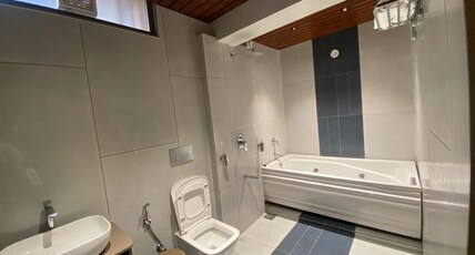 Hotel Silk Room Type - Suite Room