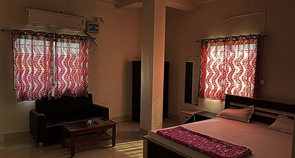 Hotel Nilkanth Room Type - Deluxe Room