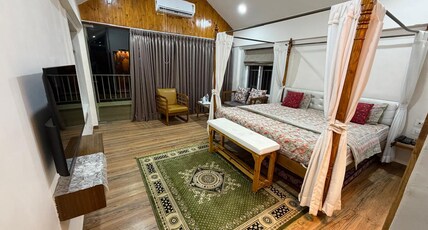 Eshi Resorts - Bhimashankar Room Type - Sahyadri Horizon Premium King Room