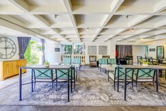 The Lodge at Healdsburg tapestry Collection by Hilton