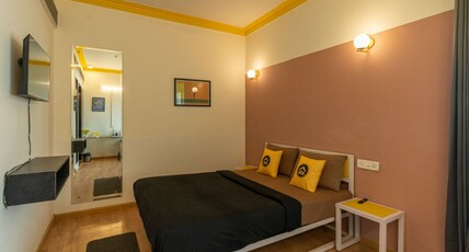 The Hosteller Delhi | Private Rooms & Dorms Room Type - Superior Double Room