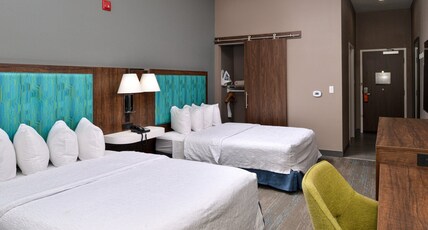 HAMPTON INN LAPLACE LA Room Type - 2 QUEEN BEDS HEARING ACC