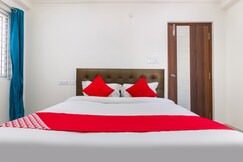 Hotel O Qualia Inn Kondapur Near Botanical Garden