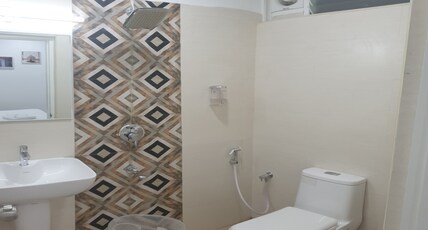 SIRA ROOMS Room Type - Deluxe AC Room