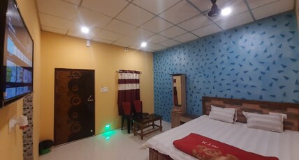 Aahar Guest House Room Type - AC ROOM