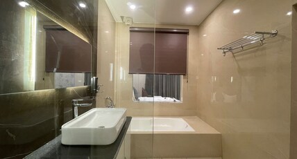 Parth King Resort Tarapith ( A Unit of Prattay Infratech Private Limited) Room Type - Premium Room With Bathtub and Balcony