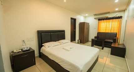 Palat Residence Room Type - Standard AC Room