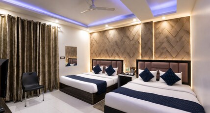 Hotel Popular Suites near IGI Airport Room Type - FAMILY SUITES (2 Double Beds) with Balcony Hotel Popular Suites near IGI Airport Room Type - FAMILY SUITES (2 Double Beds) with Balcony