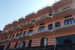 Maa Saraswati Hotel