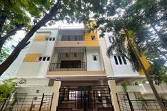 Arrow Service Apartments