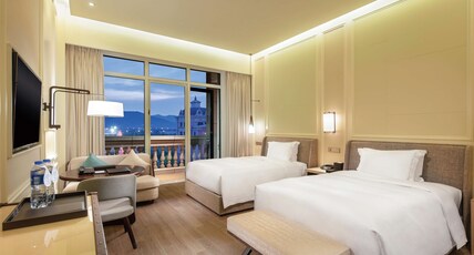 Hilton Dalian Golden Pebble Beach Resort Room Type - TWIN EXECUTIVE ROOM