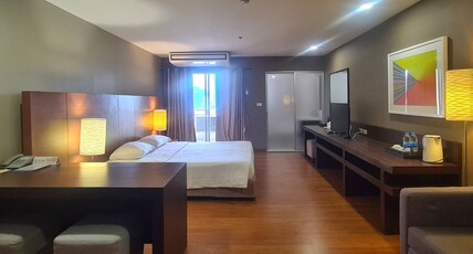 B.U. Place Hotel Bangkok Room Type - Grand Studio Double Bed