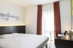 ibis Styles La Louvi