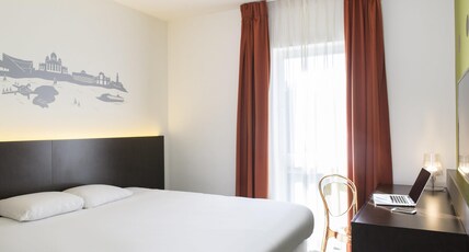 ibis Styles La Louvi Room Type - Superior Double Room