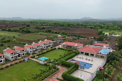 The Comfort Gir Resort