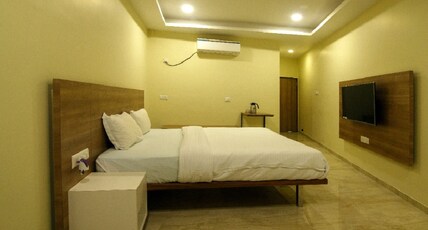 ATITHI GUEST HOUSE Room Type - STANDARD AC ROOM