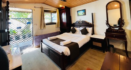 Jharipani Castle | Majestic Heritage Stay Room Type - Log Hut