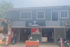 Frankies holiday inn