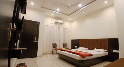 Hotel Jyoti Shree Room Type - Suite Room