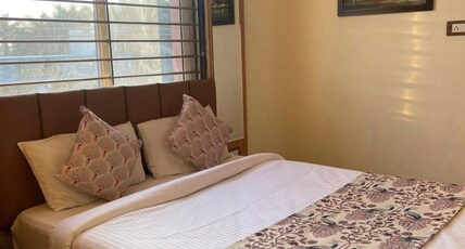 Aura By Arihant Room Type - Deluxe Comfort Room