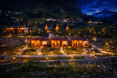 Cabana Riverside Resort - Kainchi Dham