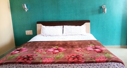 Harekar Holiday Homes, Dapoli Room Type - Bedroom 2