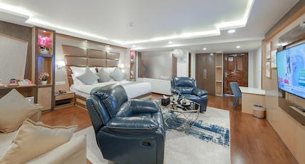 The Hermitage By Grand Resorts Room Type - Luxury Room with Jaccuzi The Hermitage By Grand Resorts Room Type - Luxury Room with Jaccuzi