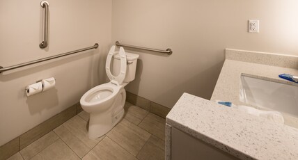 Holiday Inn Express NORTH AUGUSTA - SC Room Type - 2 Queen Standard Mobil Access Tran Shwr