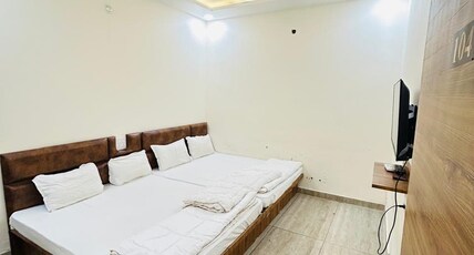 Hotel Rudraksh Room Type - 4 Bed Non Ac Room