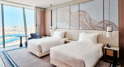 Grand Hyatt Kuwait Room Type - Grand Twin with Club Access