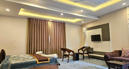 Melon Tree Resorts Room Type - Premium Room With Heating Blanket and Heater