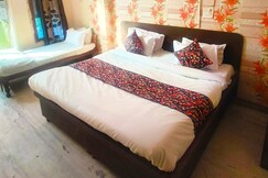 Royal Studio Suite | 5 Min Walk to Jaipur Station | Vasant Palace