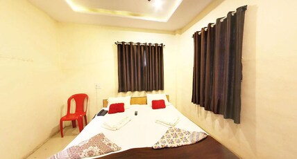 Godavari Lodge Room Type - Deluxe Non AC