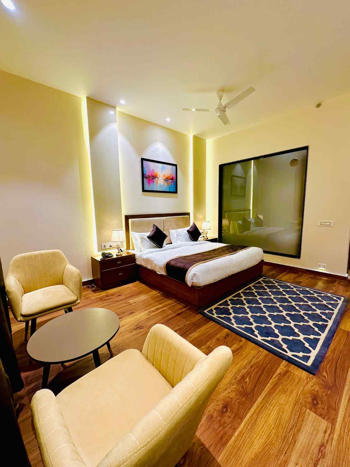Hotel Dreamz Inn & Suites Siswan - Tap to explore photos