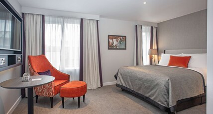 Ten Hill Place Room Type - 1 King Bed, Non-Smoking, Superior Room