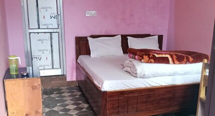 Jai shree jageswar home stay Room Type - Bedroom 1