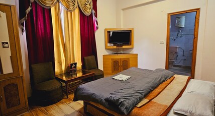 Rock Regency - The Mall Road Room Type - Super Deluxe Room with Balcony