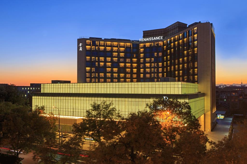 Renaissance Beijing Wangfujing Hotel by Marriott - Tap to explore photos