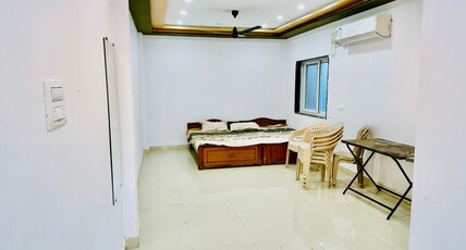 Vinayaka convention & banquets Room Type - Deluxe Room 1