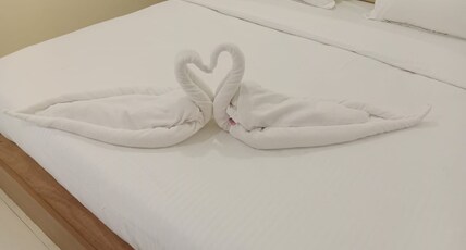 Hotel MG Paradise Room Type - Deluxe Ac Room