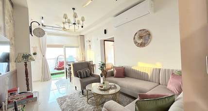 Beige Zenith 2BHK Apt 32nd floor Pool Room Type - Beige Zenith 2BHK Apt 32nd floor Pool