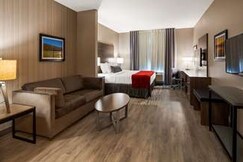 Best Western Plus at La Crescent Event Center