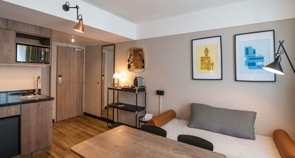 Novotel Suites Nice Airport Room Type - Superior suite - 2 single beds and 1 day bed