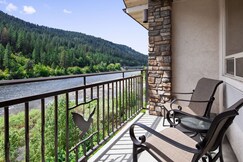Best Western Lodge at River's Edge
