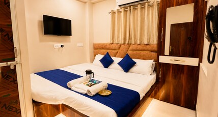 Hotel Aagman Palace | Near Mahakal Temple. Room Type - Deluxe Triple Room